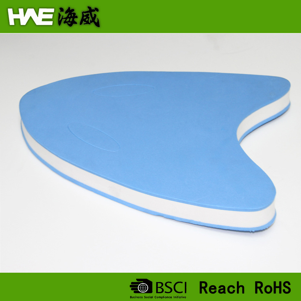 U-shaped water discharge plate