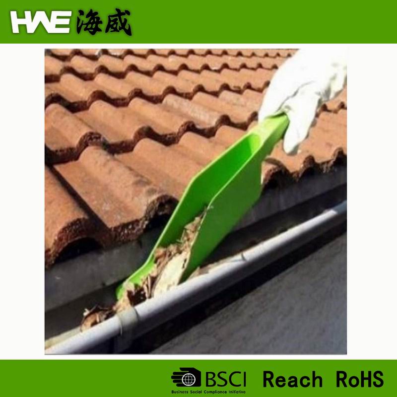 Gutter Cleaning Scoop